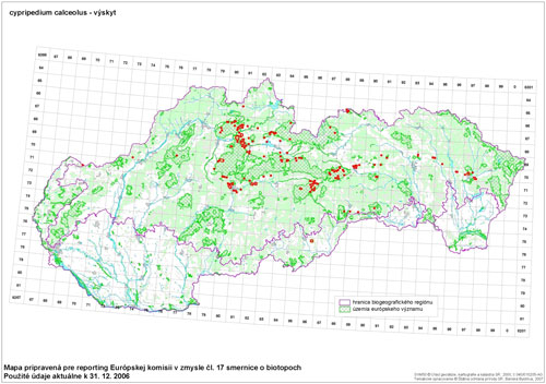Príklad vytvorenej mapy pre reporting stavu druhu èrievièník papuèkový (Cypripedium cylceolus). Pre ka¾dý druh a biotop boli vytvorené 3 mapy: výskyt, areál a priaznivý referenèný areál. Na mape je zobrazená aj hranica medzi alpským a panónskym biogeografickým regiónom.